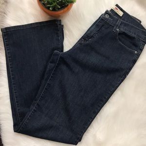 Levi’s 512 Bootcut Jeans